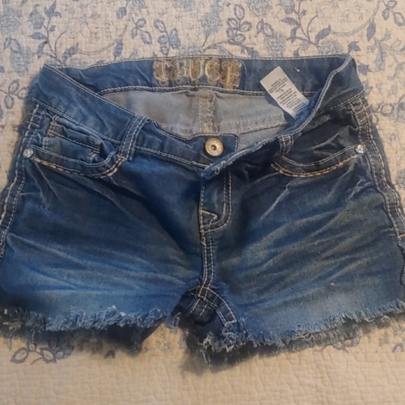 Jean cut offs size 5 - Picture 3 of 3